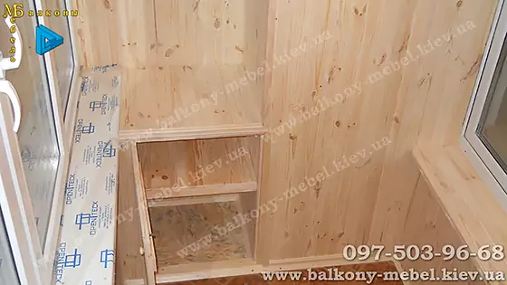 Шкаф для балкона из дерева