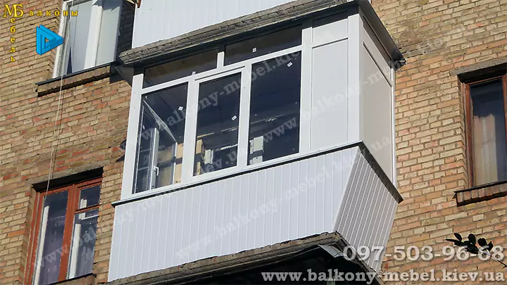 Ремонт балкону під ключ - заміна скління та обшивки