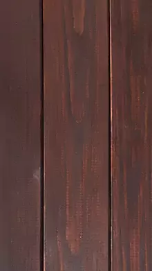 Дерев'яна вагонка із сучком - пофарбована коричневою фарбою